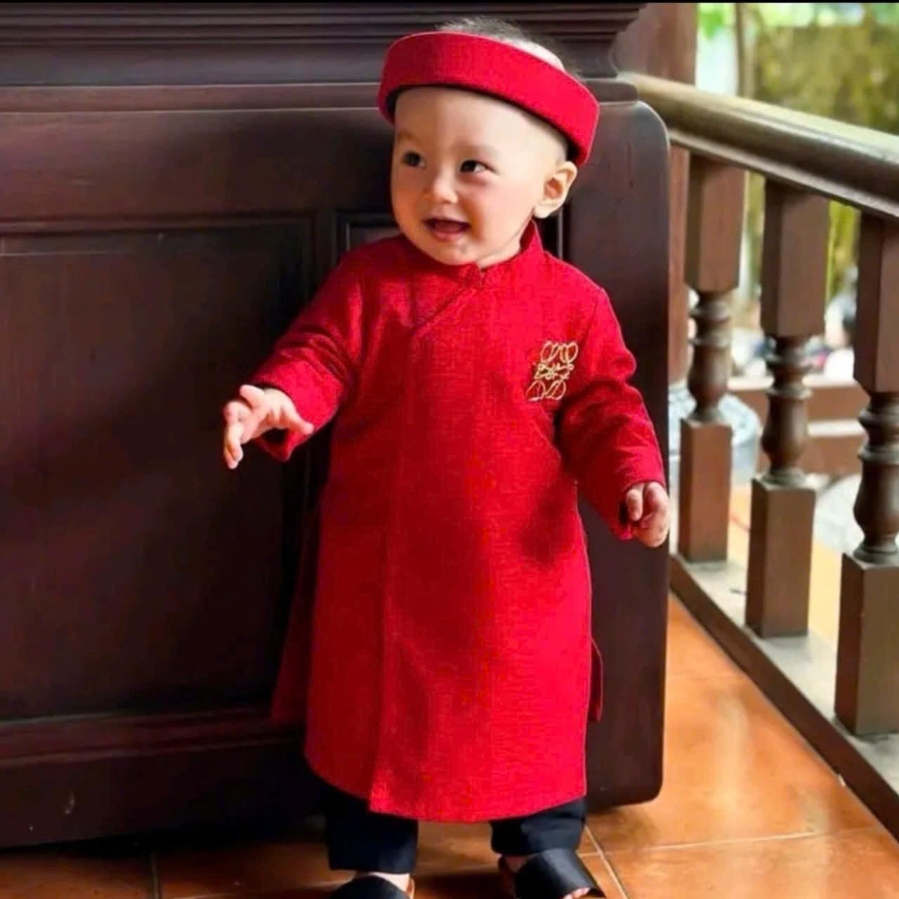 Stylish Boys ao Dai Dress for Special Occasions